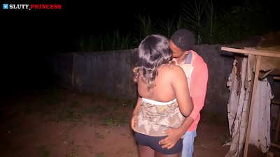 سٹریٹ رومانس اور کلب کی ایک موٹی لڑکی کے ساتھ گرم سیکس